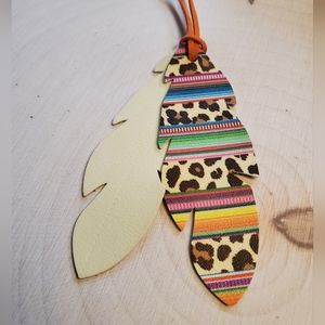 Purse charm dream catcher feathers, Keychain, Feather Keychain, Gift Ide…